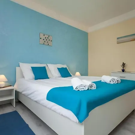 Ferienvilla Ana Mit Privatem Pool Holiday home Rovinj