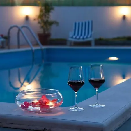 Ferienvilla Ana Mit Privatem Pool Rovinj